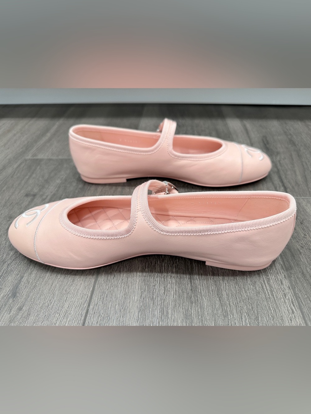 2026 CHANEL CC LOGO PINK LEATHER MARYJANE BALLET FLATS SHOES SILVER BUCKLE 40.5 - Picture 13 of 14